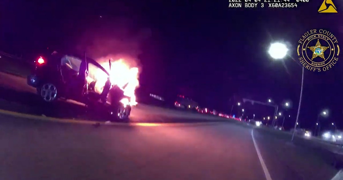 Video shows dramatic rescue following fiery two-car crash on I-95 | FOX ...