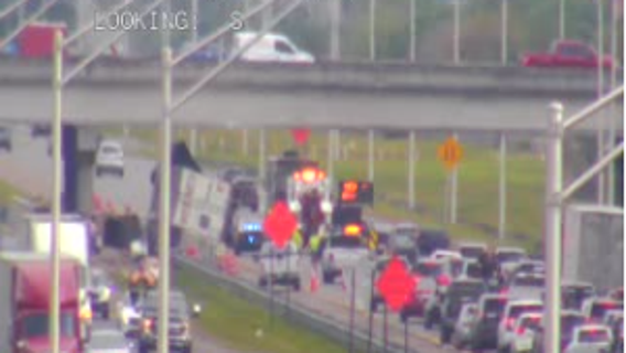 Overturned tractor-trailer shuts down I-95 in Daytona Beach