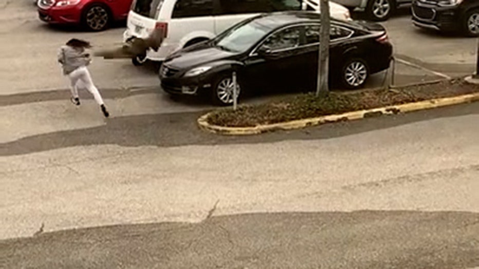 Storyful-271425-Goose_Attacks_Woman_Who_Steps_Too_Close_to_Nest_at_Jacksonville_Parking_Lot.00_00_16_03.Still002.jpg