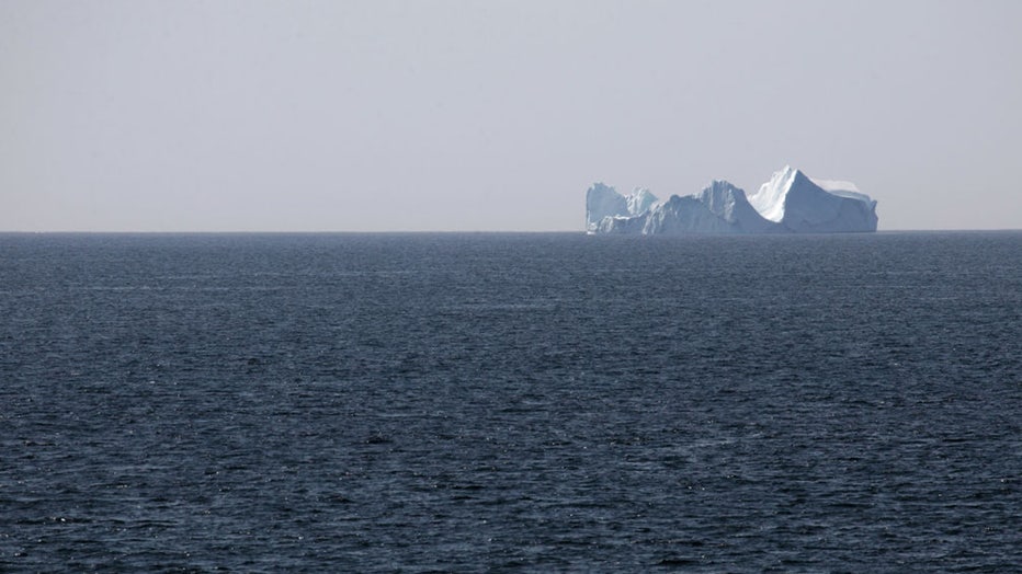 Titanic-Icebergs-Off-Coast-Of-Canadas-Newfoundland-Draw-Tourists-To-Area.jpg