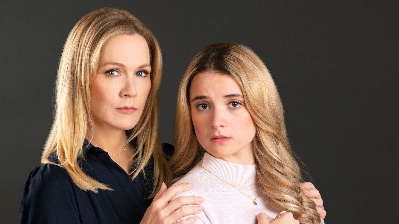 Jennie Garth on parenting, podcasts and her new Tubi thriller 'Bad Influence' - Vimarsana News
