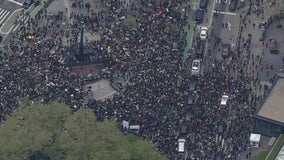 Thousands rally in New York City for abortion rights