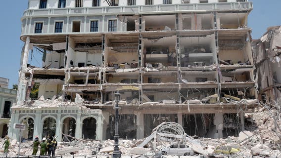 Hotel Saratoga explosion: Rescuers look for victims after blast kills at least 25