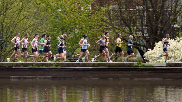 Ohio family, race organizers face backlash after 6-year-old runs marathon