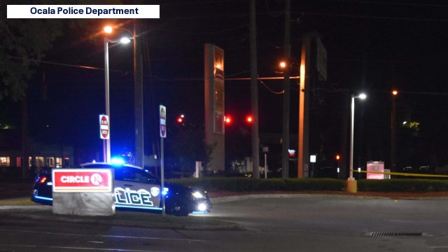 Police: Person shot in face after groups start shooting at each other outside Florida Waffle House