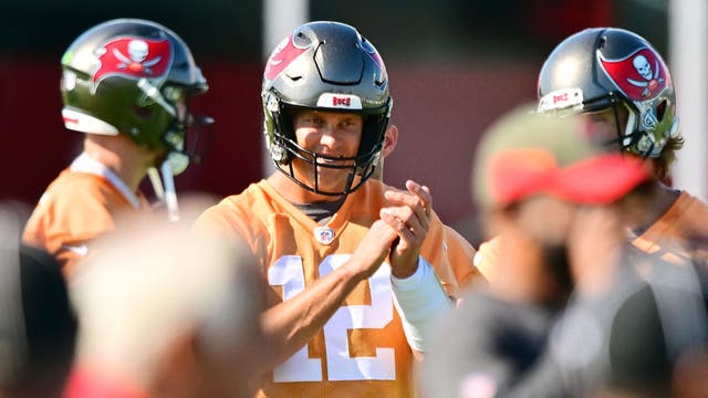 'Un-retired' Tom Brady attends Bucs mini camp