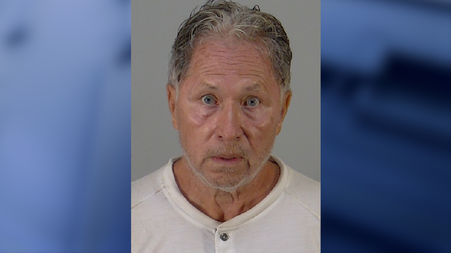 Florida man, accused of exposing himself to 2 girls, found hiding under boat dock in water