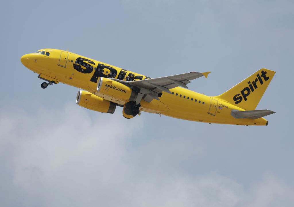 Spirit Airlines travelers struggling to recover luggage, refunds