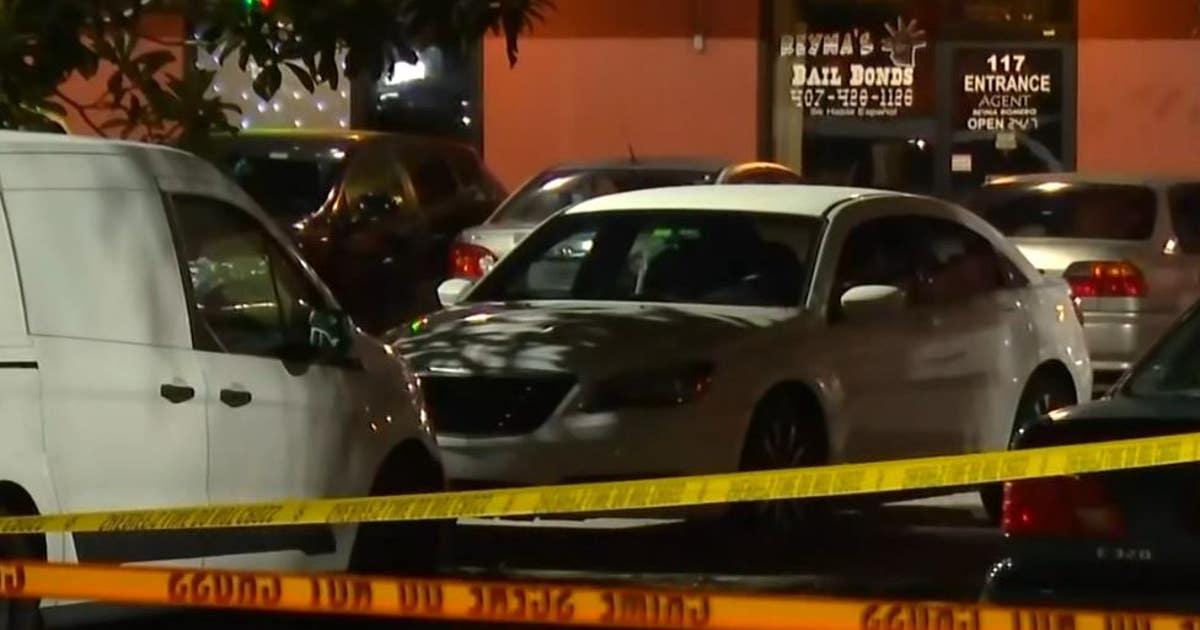 Man in his 20s found shot dead in parking lot near Florida Mall ...