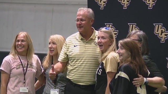 Gus and Kristi Malzahn host 'Ladies Knight' event, talk football