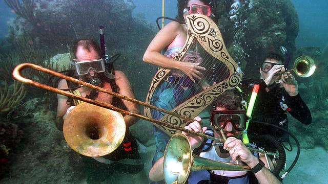 Diving into some tunes at Florida underwater music festival