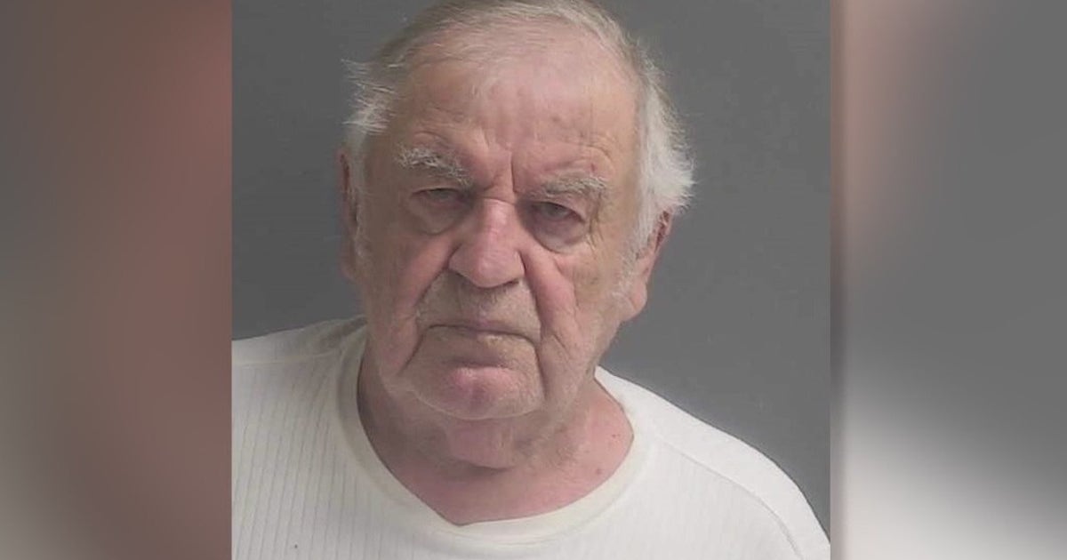Florida man who allegedly attempted to buy a child for $100,000 dies ...