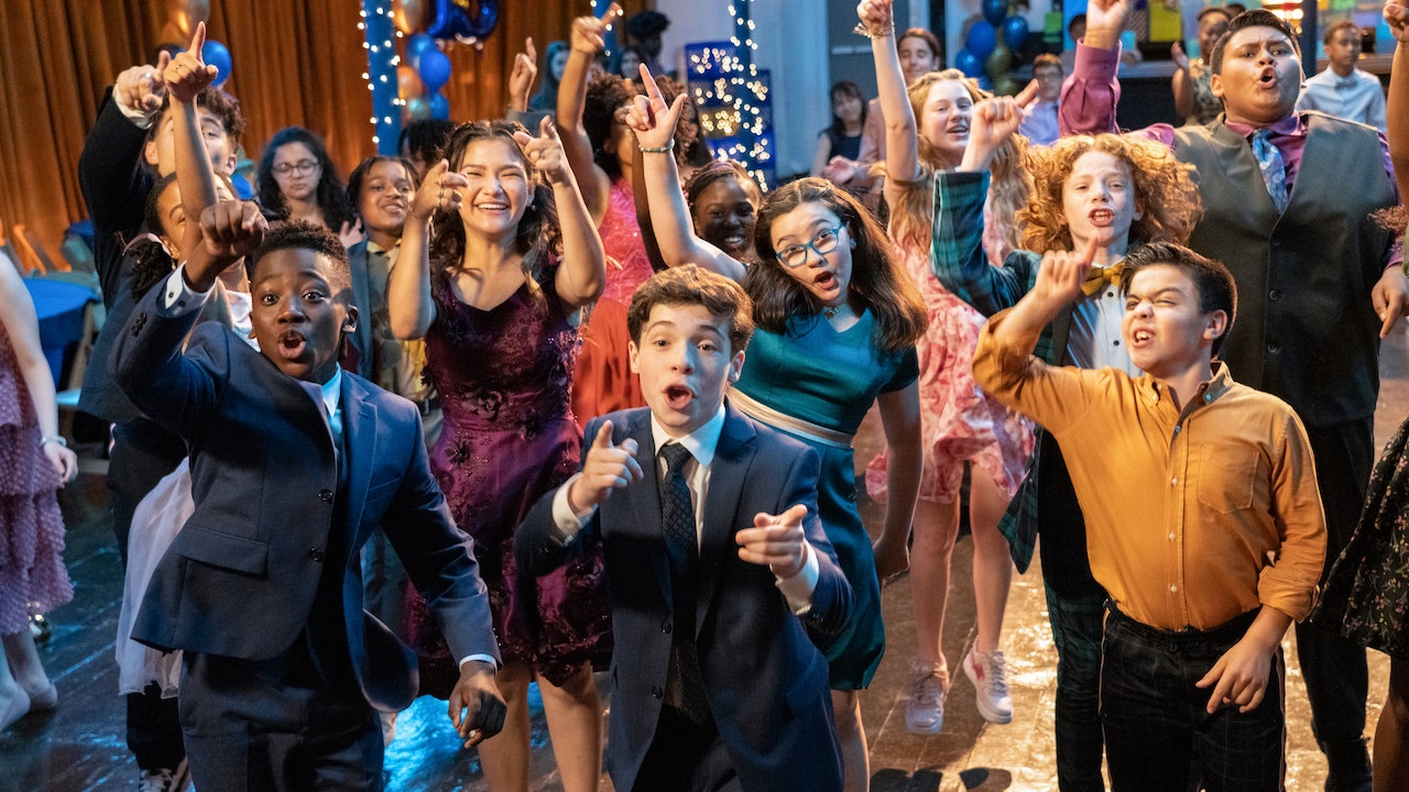 '13: The Musical' review: Broadway magic gets lost in Netflix translation - Vimarsana News