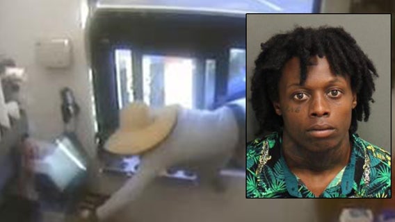 Man arrested for climbing into Orlando Wendy's drive-thru window, stealing cash, police say