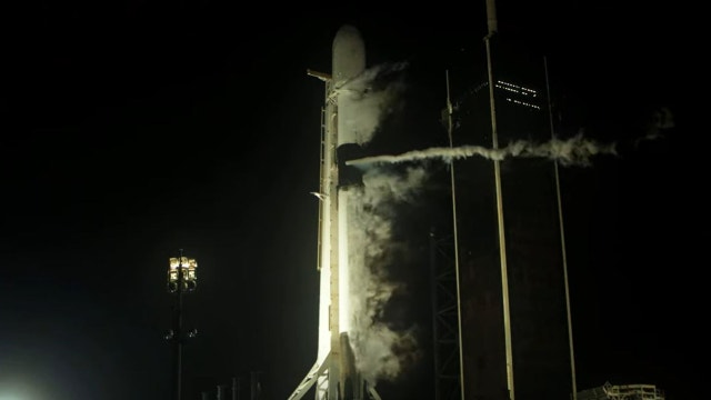 Watch again: SpaceX launches Falcon 9 from Florida carrying Starlink satellites to low-Earth orbit