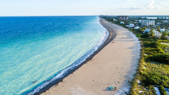 Florida man filming sunrise killed when sand dune collapses