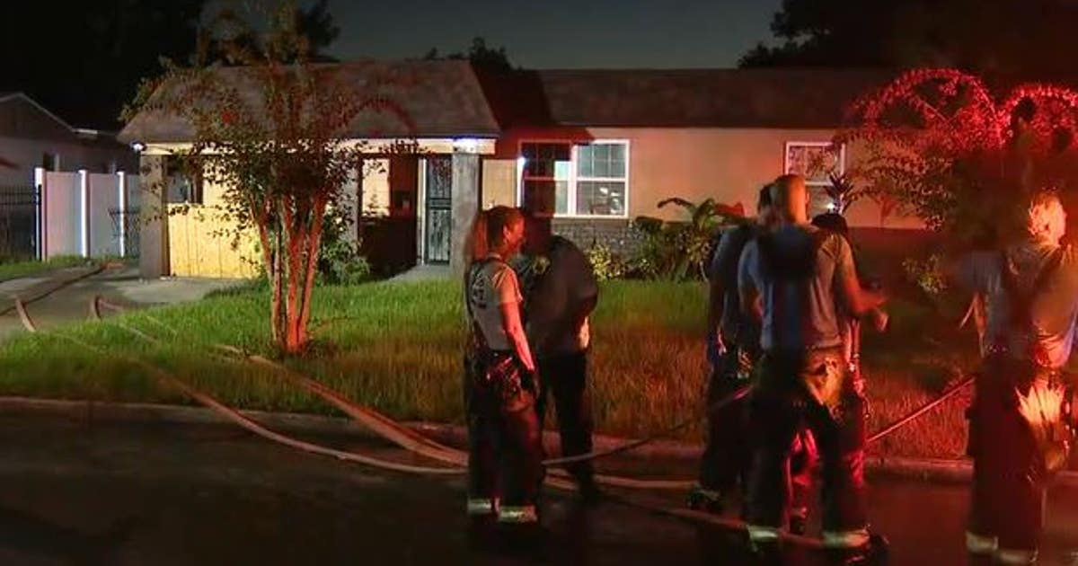 Fire tears through home in Orlando early Tuesday | FOX 35 Orlando