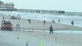 Surfers prepare for big waves from Hurricane Fiona, and warn others about rip current