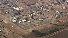 Senators push new oversight to combat federal prison crises
