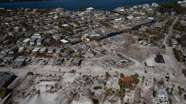 Hurricane Ian briefly attained Category 5 intensity off Florida's Gulf Coast, NHC says