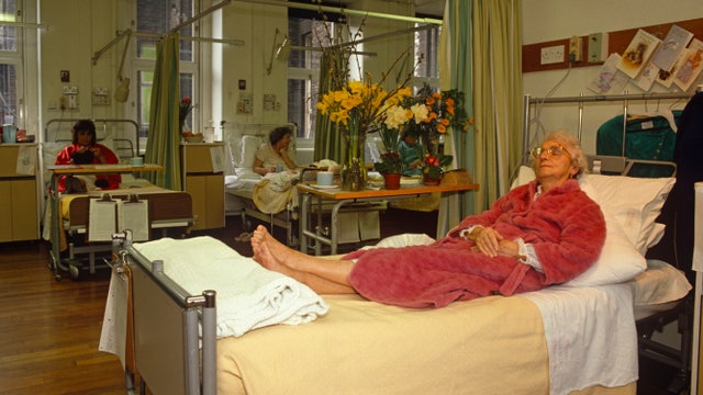 Study links nightmares in middle-aged people to higher risk of dementia