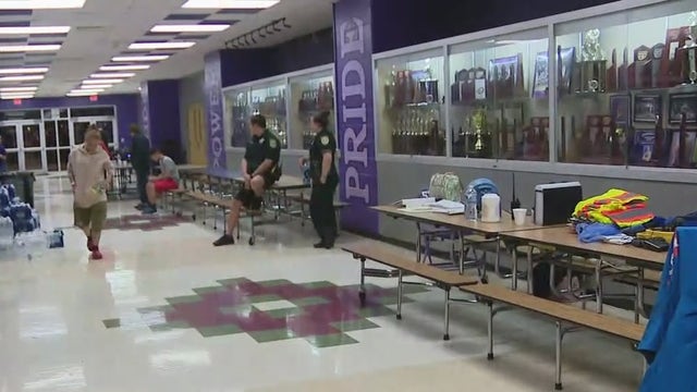 High school gym transformed into shelter from Hurricane Ian in Osceola County