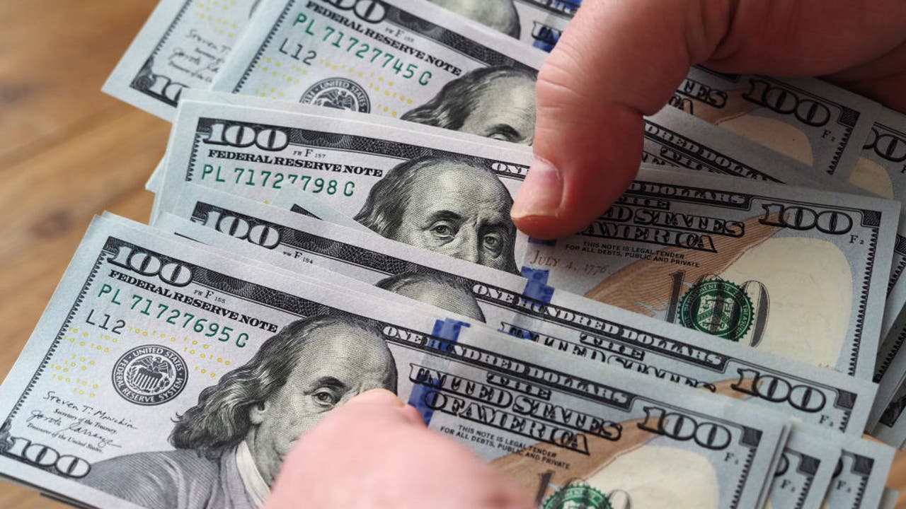 Here's how much money you should be saving per paycheck - Vimarsana News