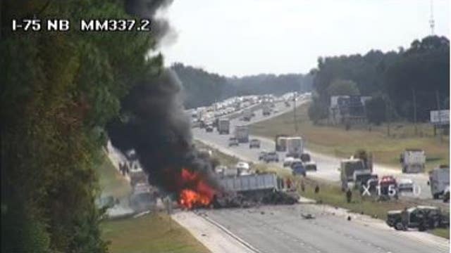 Marion County: 3 people dead, 2 seriously injured after I-75 crash, fire