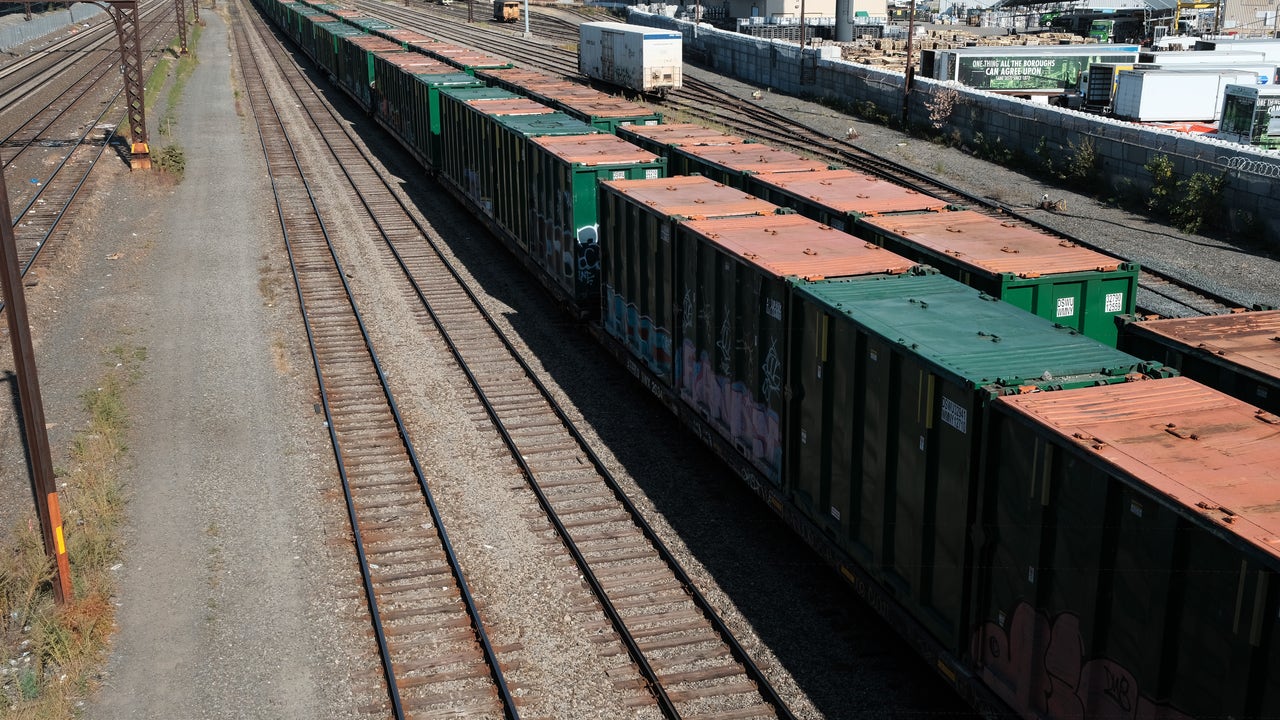 Rail strike could close plants, upend economy, chemicals industry warns - Vimarsana News