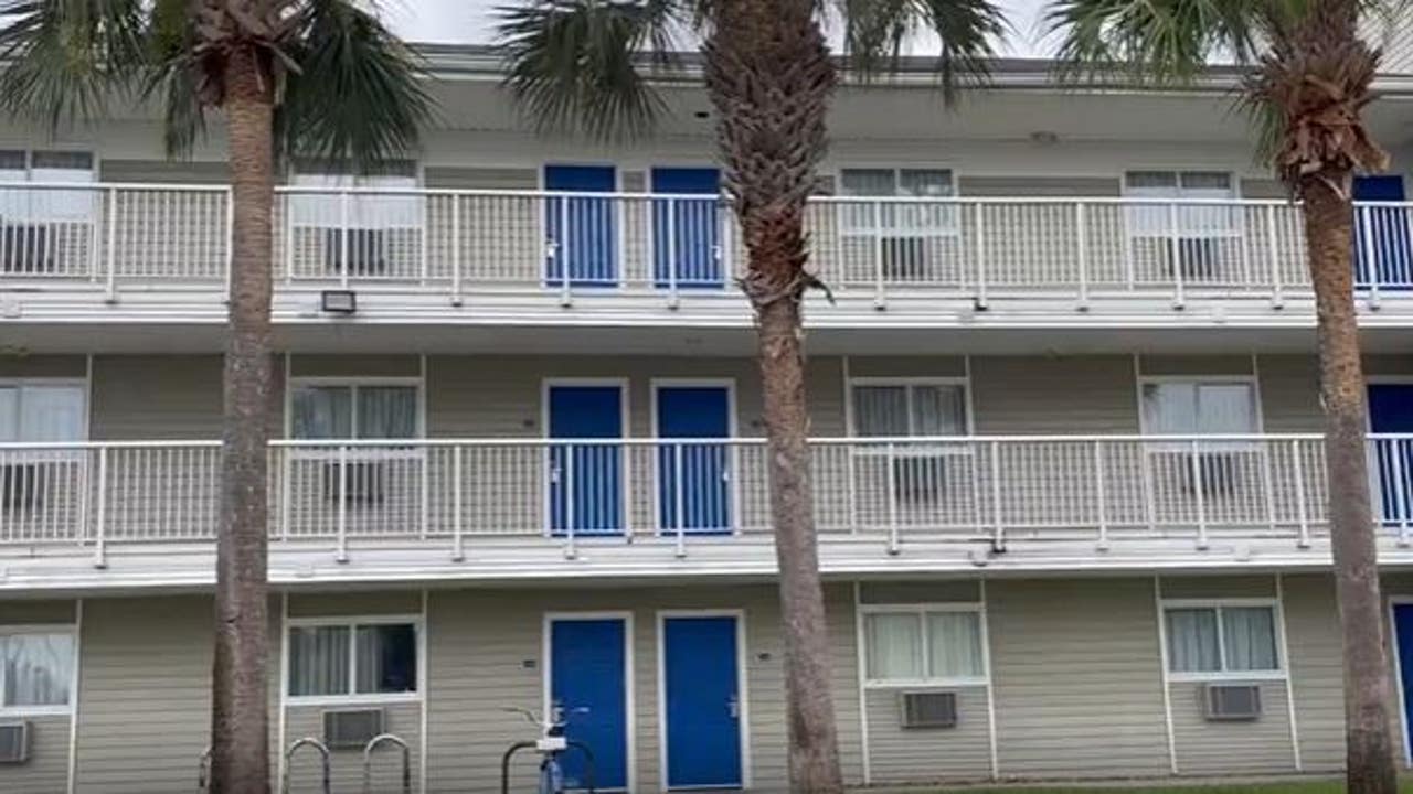 Child dies after being found unresponsive at Orlando hotel, police say - Vimarsana News