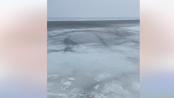 Rescuers help 200 fishermen trapped on floating chunk of ice in Minnesota