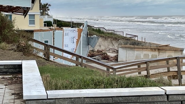 Owners of Florida beachfront homes left heartbroken from Hurricane Nicole's destruction