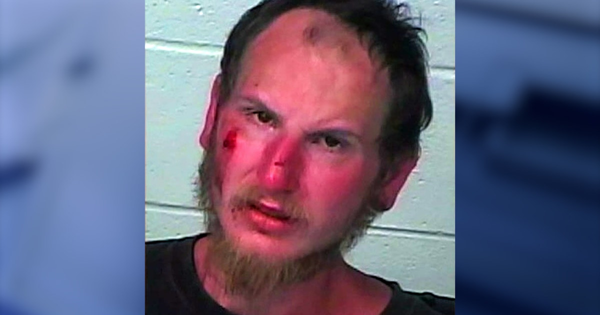 Florida man accused of punching random people | FOX 35 Orlando
