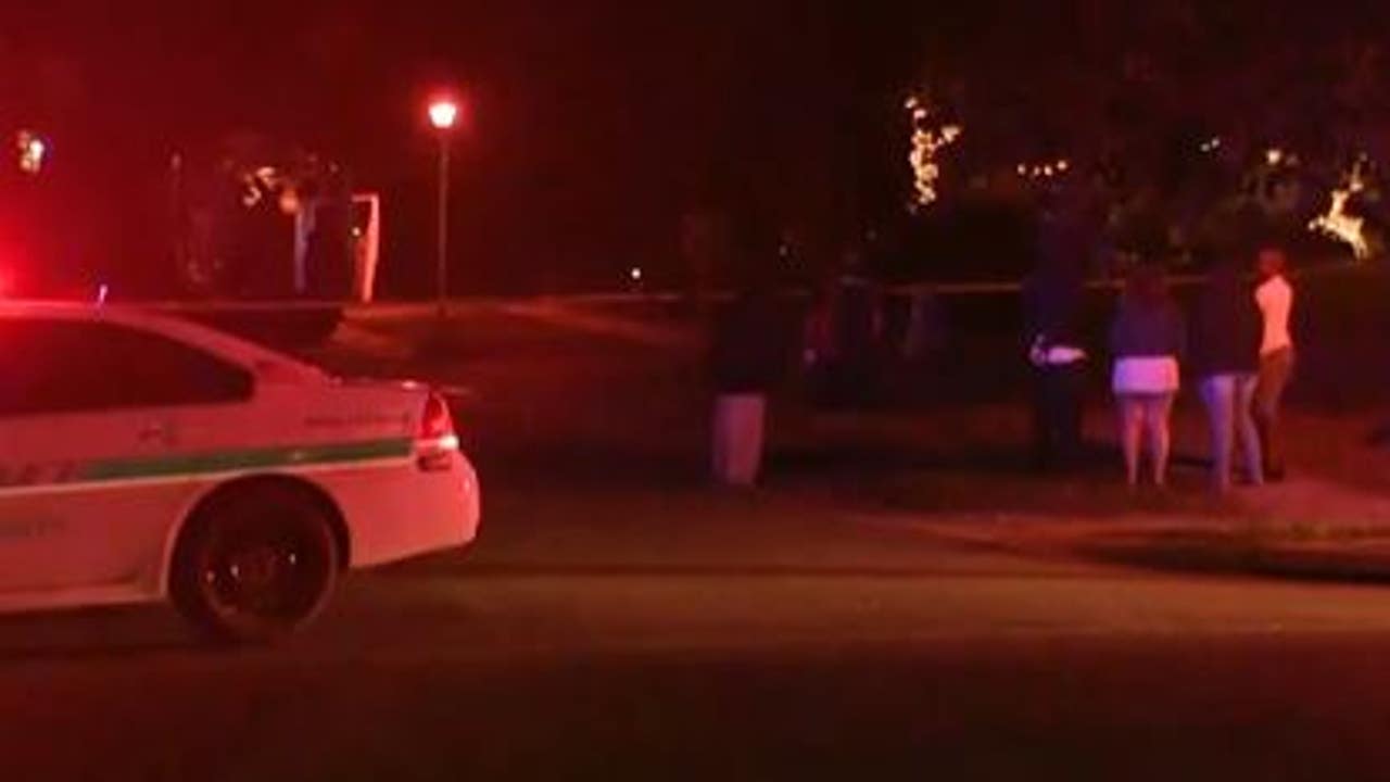 2 men found dead, 1 from apparent suicide, Orange County deputies say - Vimarsana News