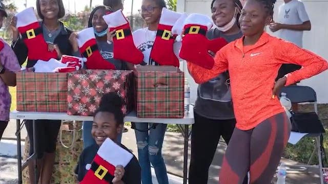 Santa's Village event provides Orlando families in need with food, toys this holiday season