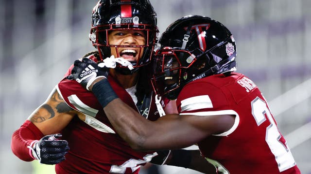 No. 23 Troy rallies past No. 22 USTA 18-12 in Cure Bowl in Orlando