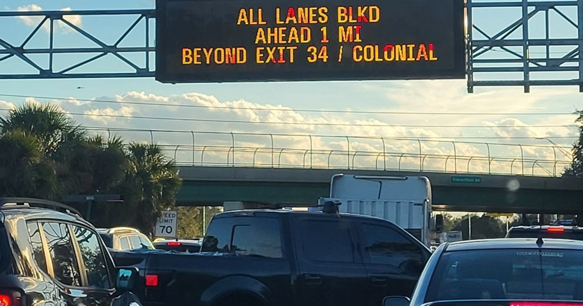 Crash shuts down lanes of SR 417 in Orange County | FOX 35 Orlando