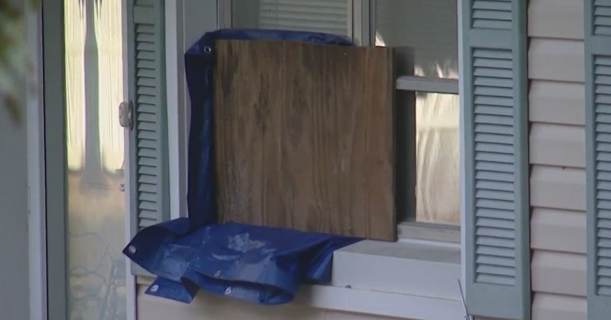Florida resident shoots, kills man breaking into home through window ...