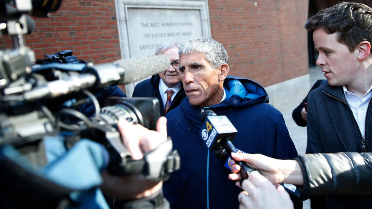 'Varsity Blues' mastermind sentenced to 3.5 years for college admissions scandal - Vimarsana News
