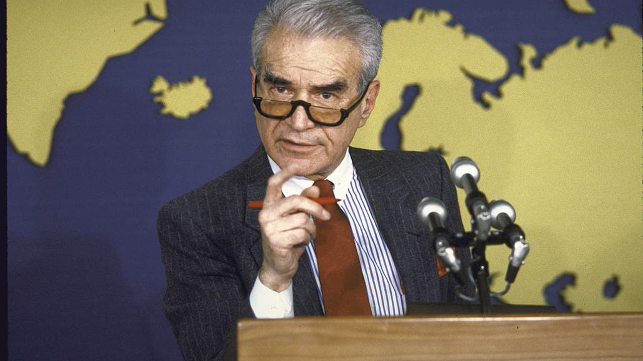 Bernard Kalb, longtime newsman-turned State Dept. spokesman, dies at 100 - Vimarsana News