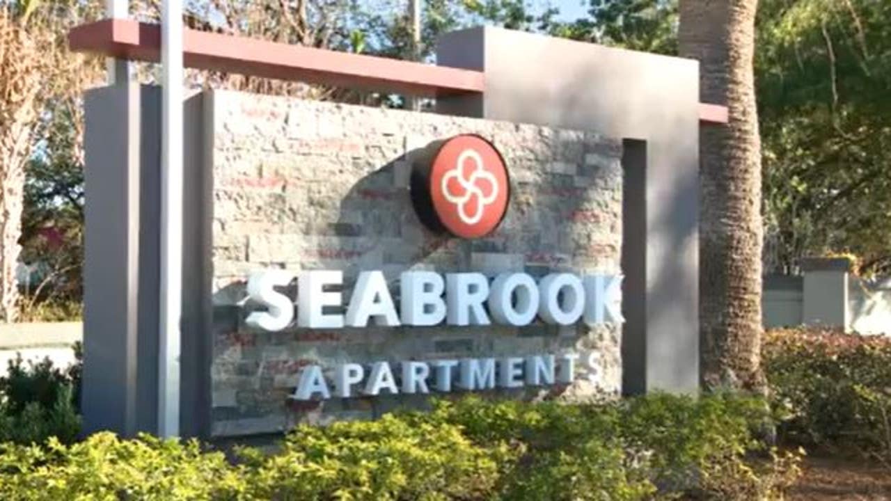 Man in his 30s found shot dead at apartment complex in Orange County, deputies say - Vimarsana News