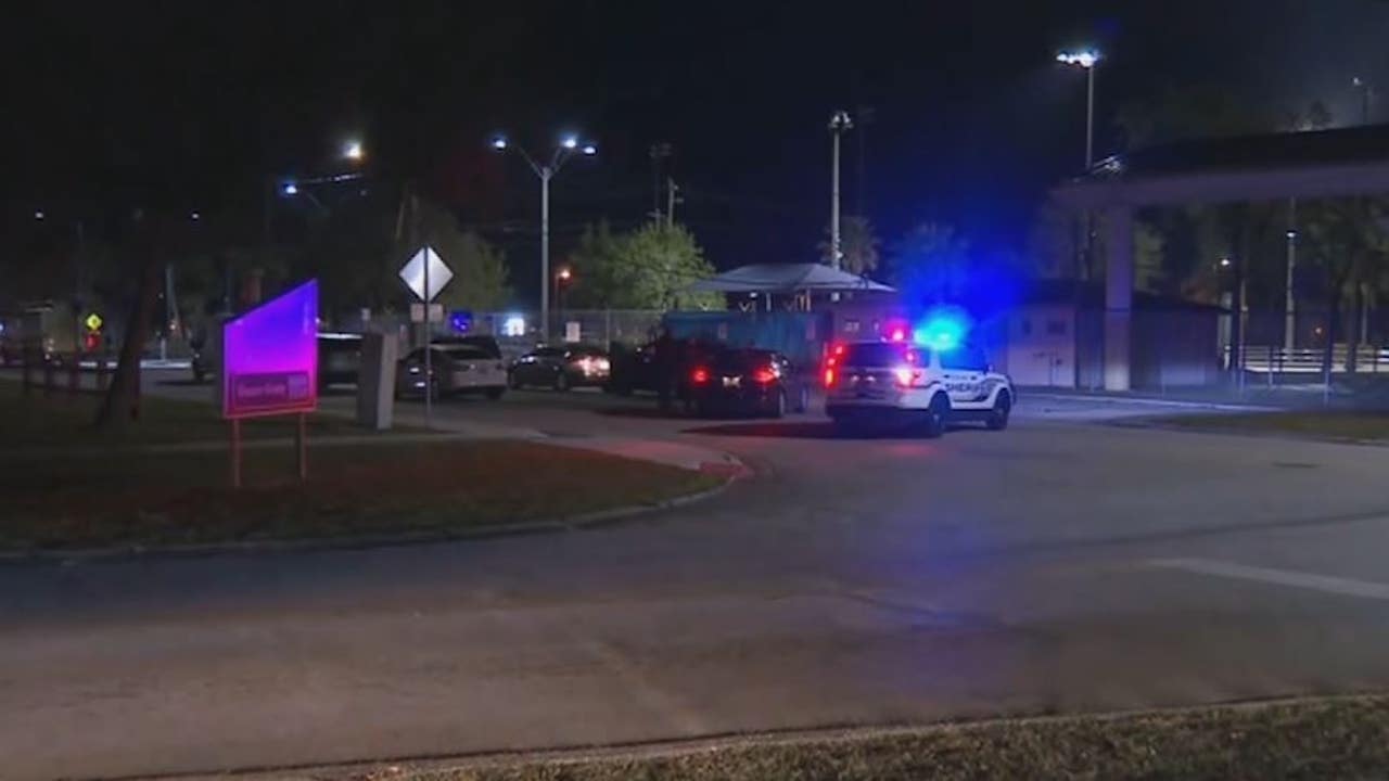 Fort Pierce, Florida shooting: 30-year-old mother killed at MLK Day event; gunfire was result of rival gangs - Vimarsana News