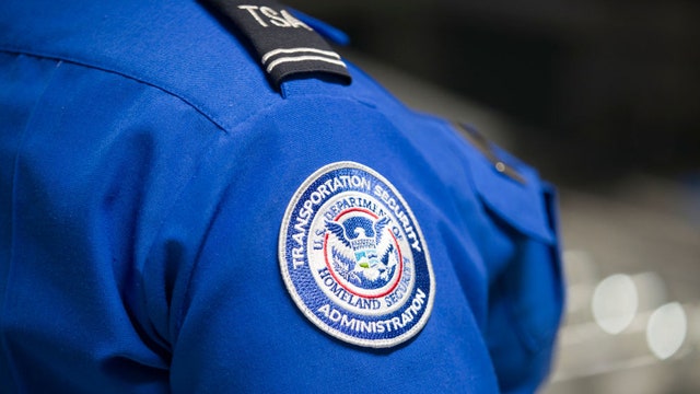 New Jersey man attempted to board plane with handguns, AR-15, Taser, fake US Marshal badge