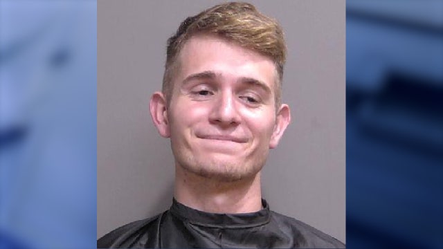 Florida man who broke into gas station identified after he left behind his debit card: deputies