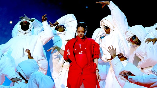 Is Rihanna pregnant? Here is what her rep. said after Super Bowl halftime show