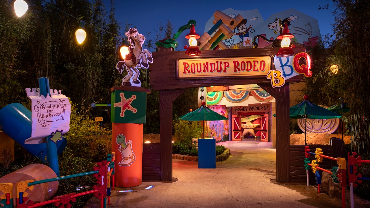 Roundup Rodeo BBQ Opens At Disney's Hollywood Studios: What's On The ...