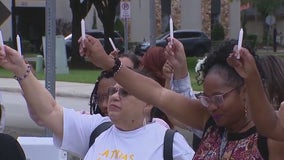 Candlelight vigil held for gun violence victims in Kissimmee