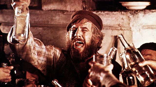 Chaim Topol, actor known for playing Tevye in 'Fiddler on the Roof,' dies at 87