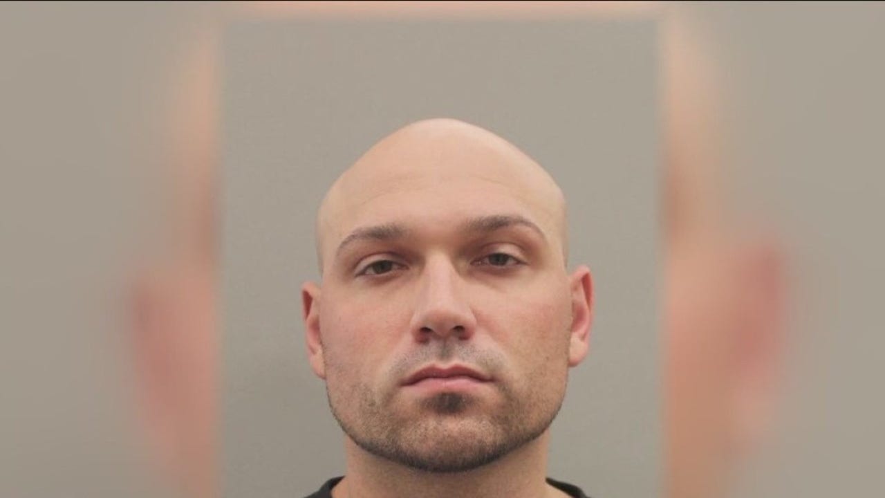 Houston man accused of murdering 'parking scammer' over $40 then returning to a date in Downtown Houston - Vimarsana News