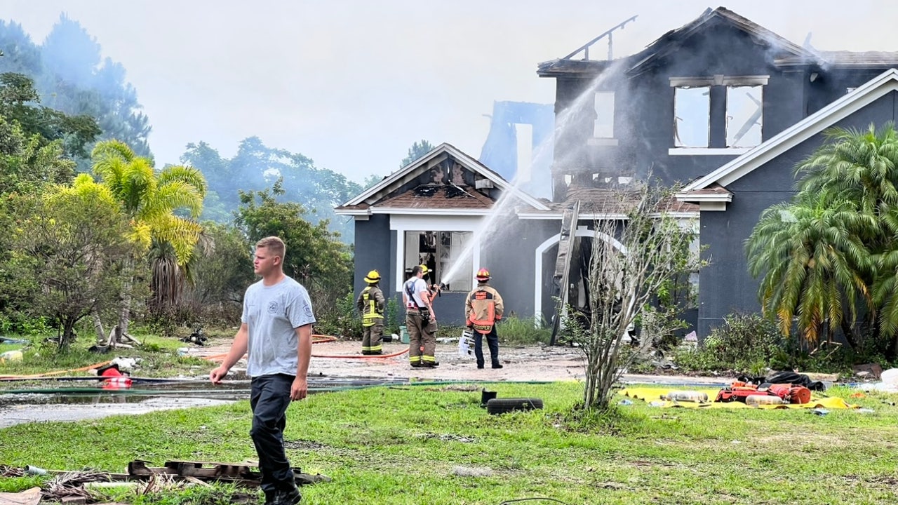 House partially collapses in early morning fire in Orange County ...